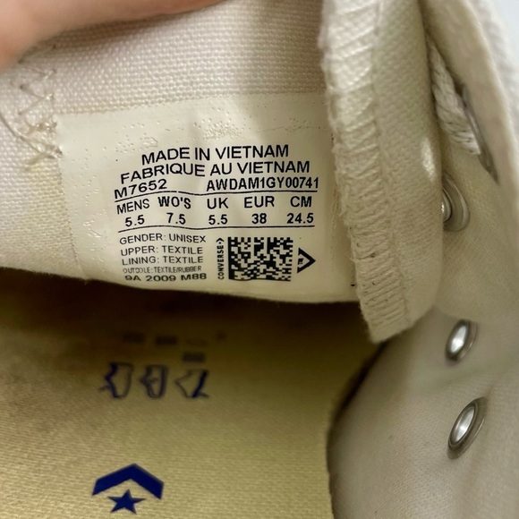 Women’s Converse Chuck Taylor Canvas Classic Low Top White Lace Up Sneaker 7.5 - Picture 7 of 10